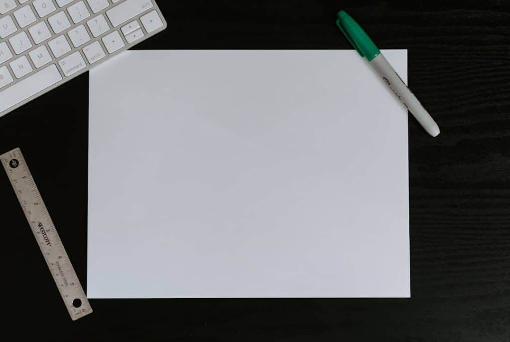 gray and green marker divi theme blog module wordpress grid - AI Bud