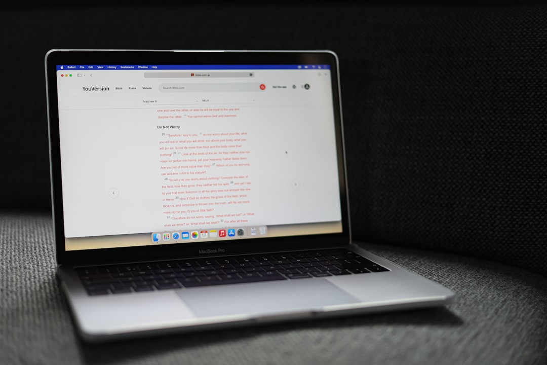 a laptop with a blank screen seo optimization content writing real time suggestions - AI Bud