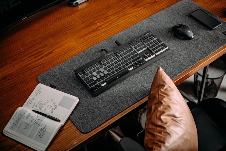 Best 6 Grammarly Alternatives for Marketing Copy and Social Posts