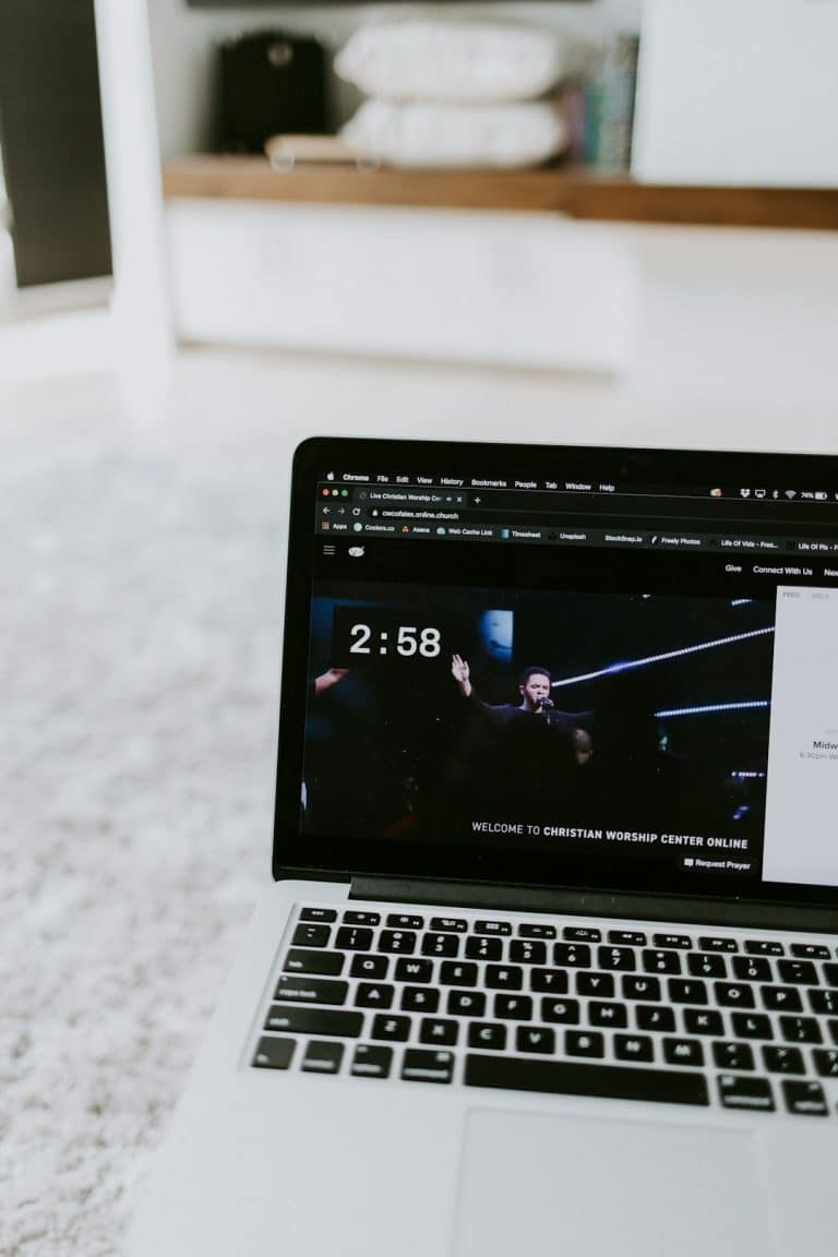 Google Chrome Download vs Microsoft Edge Download: Which Browser Is Better for Speed and Productivity?